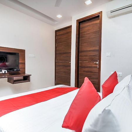 Oyo 77158 Hotel Swastik Palace Bhiwandi Экстерьер фото