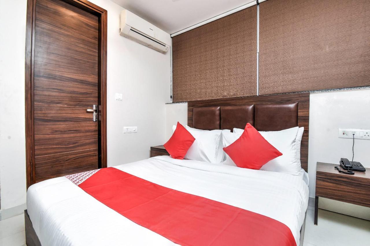 Oyo 77158 Hotel Swastik Palace Bhiwandi Экстерьер фото